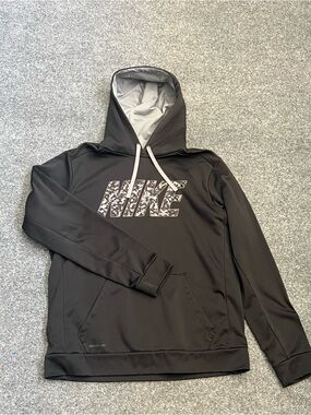 Nike Men’s Therma-Fit Hoodie, Black, Large